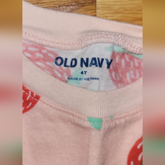 Old Navy Vintage Child's Strawberry Top Shirt - Picture 5 of 5